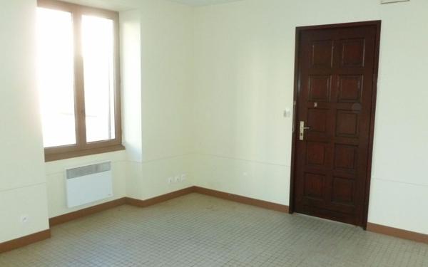 Immeuble à vendre    13 pièces •  Souppes-sur-Loing