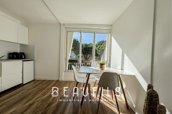 La Grande-Motte (34280) Exclusivité - La Grande Motte - Centre Ville - Appartement refait à neuf en dernier étage rénové - parking pr