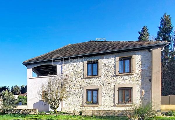 Maison en pierre de 149 m²