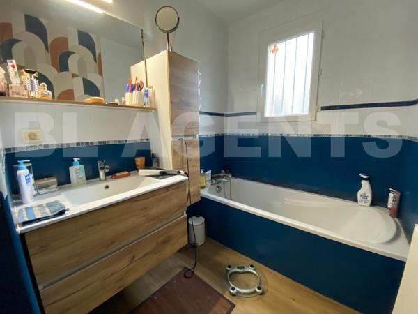 Maison de 2005, chaleureuse et fonctionnelle - Posez vos valises !