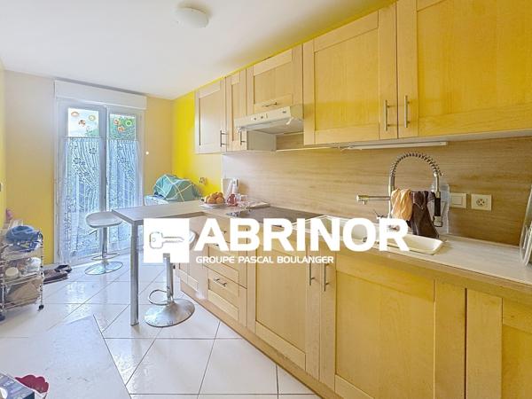 APPARTEMENT DE TYPE 3 AVEC JARDIN ET 2 PLACES DE PARKING WATTIGNIES