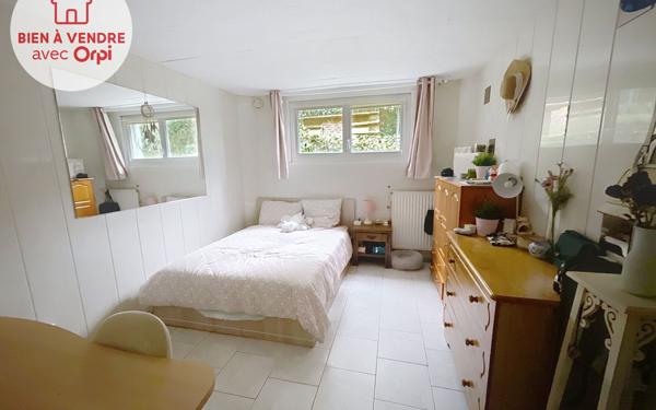 Maison à vendre    5 pièces • 209 m2 Seraincourt