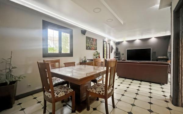 Maison à vendre    6 pièces • 150 m2 Cergy