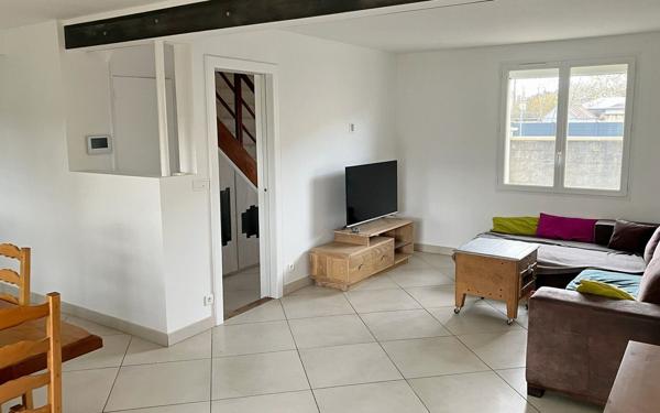 Maison à vendre    7 pièces •  Soyaux