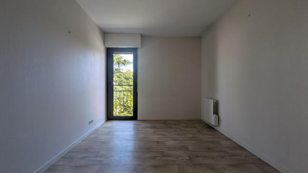 T3 - 78 m² AVEC BALCON ET GARAGE - FÉLIX FAURE , Nantes T3 - 78 m² AVEC BALCON ET GARAGE - FÉLIX FAURE , Nantes