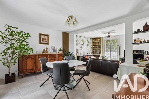 Maison à vendre 5 pièces 183 m² Vaux-le-Pénil