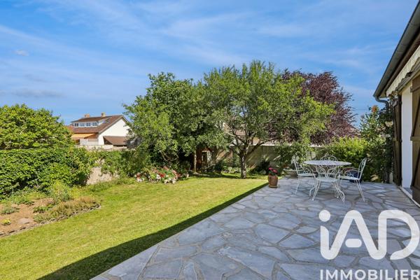 Maison à vendre 5 pièces 183 m² Vaux-le-Pénil