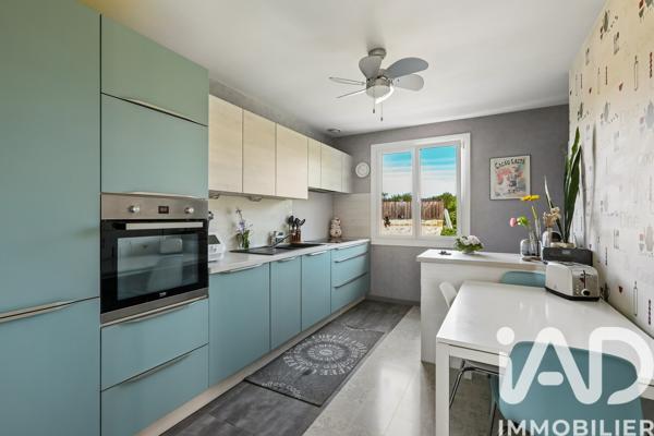 Maison à vendre 5 pièces 183 m² Vaux-le-Pénil