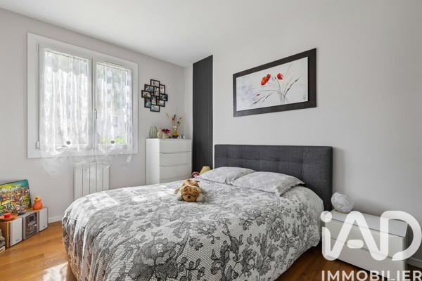 Maison à vendre 5 pièces 183 m² Vaux-le-Pénil