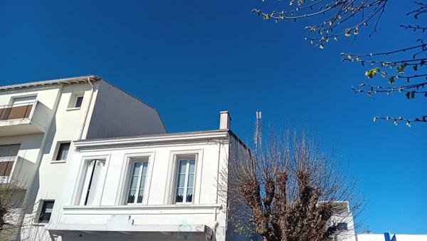 Appartement 2 chambres et grand garage centre ville de Royan