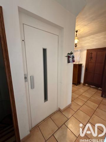 Maison à vendre 8 pièces 200 m² Saint-André-de-la-Roche