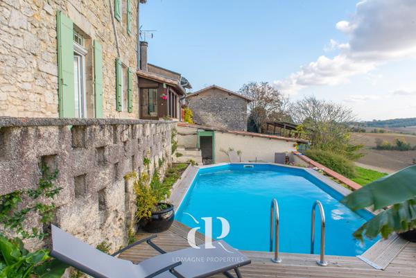 Saint-Clar (32380) Maison de village adorable et lumineuse avec vue sur les Pyrénées