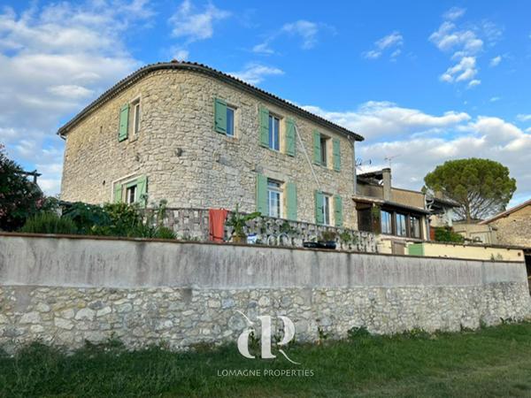 Saint-Clar (32380) Maison de village adorable et lumineuse avec vue sur les Pyrénées