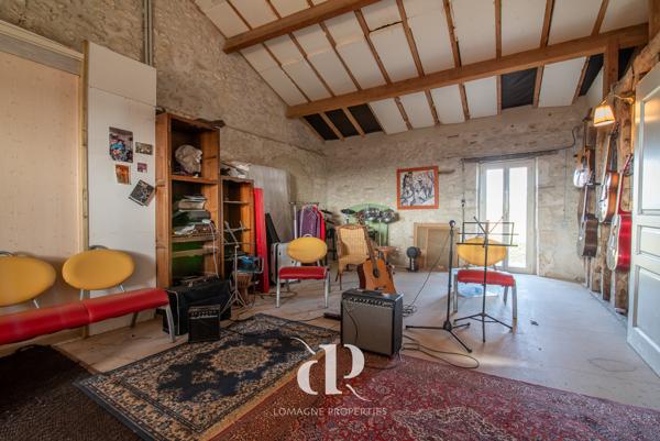 Saint-Clar (32380) Maison de village adorable et lumineuse avec vue sur les Pyrénées