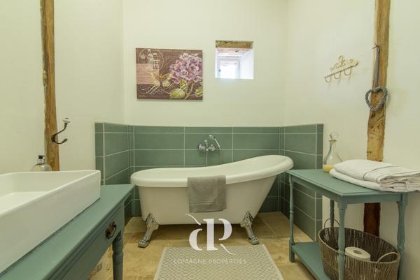 Saint-Clar (32380) Maison de village adorable et lumineuse avec vue sur les Pyrénées