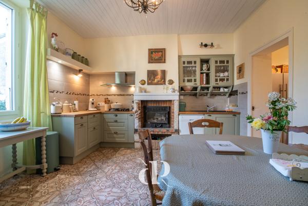 Saint-Clar (32380) Maison de village adorable et lumineuse avec vue sur les Pyrénées