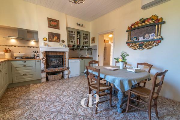 Saint-Clar (32380) Maison de village adorable et lumineuse avec vue sur les Pyrénées