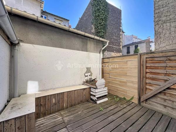 Location                                                      Appartement
                        
                     1 pièces                      20 m2                     à Clermont-Ferrand