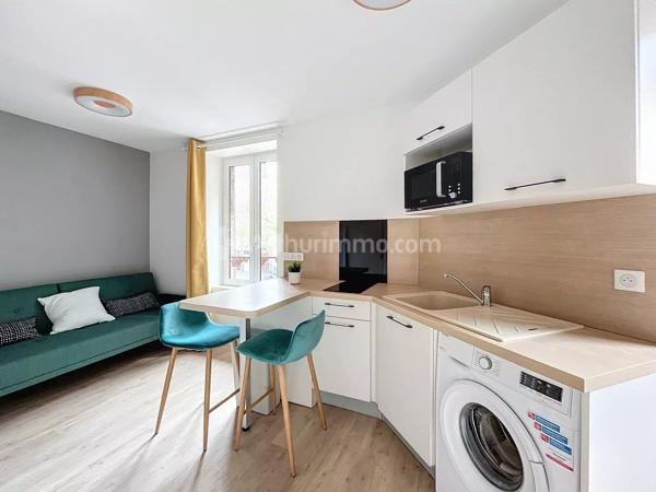 Location                                                      Appartement
                        
                     2 pièces                      22 m2                     à Clermont-Ferrand