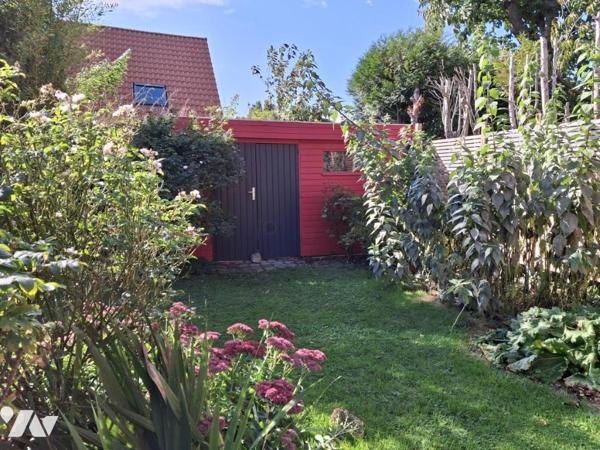 Maison individuelle construite en 1983 - 195m² habitables -GARAGE de 51m² + JARDIN 735m²