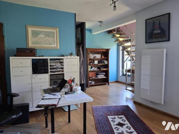 Maison individuelle construite en 1983 - 195m² habitables -GARAGE de 51m² + JARDIN 735m²