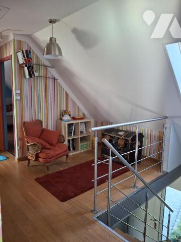 Maison individuelle construite en 1983 - 195m² habitables -GARAGE de 51m² + JARDIN 735m²