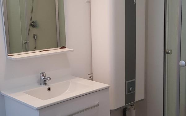 Immeuble à vendre    6 pièces • 87,20 m2 Poitiers