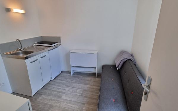 Immeuble à vendre    6 pièces • 87,20 m2 Poitiers