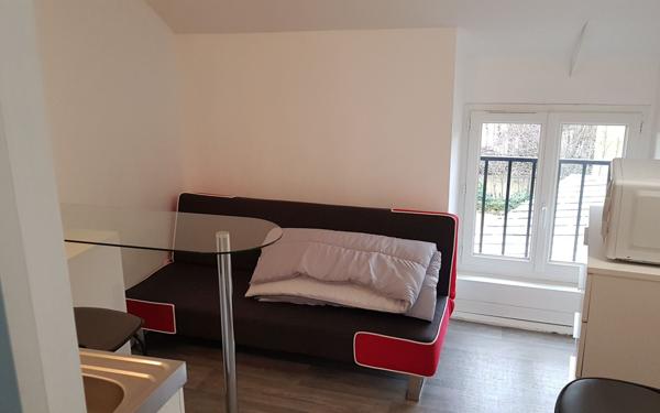 Immeuble à vendre    6 pièces • 87,20 m2 Poitiers