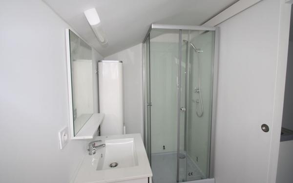 Immeuble à vendre    6 pièces • 87,20 m2 Poitiers