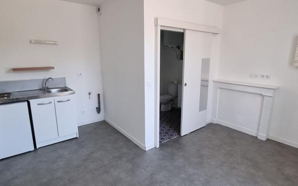 Immeuble à vendre    6 pièces • 87,20 m2 Poitiers