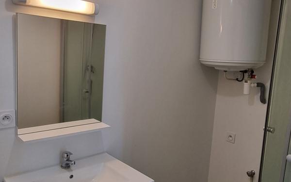 Immeuble à vendre    6 pièces • 87,20 m2 Poitiers