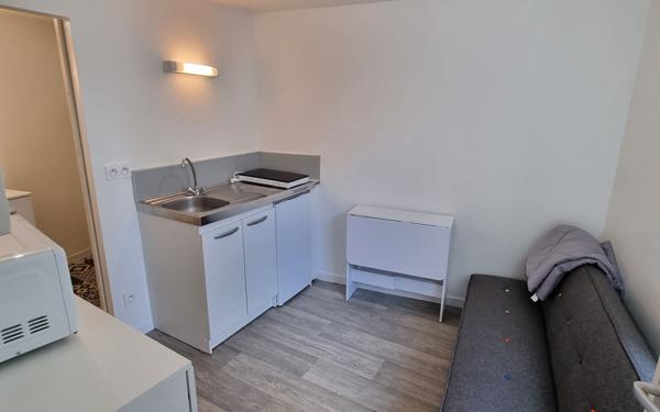 Immeuble à vendre    6 pièces • 87,20 m2 Poitiers