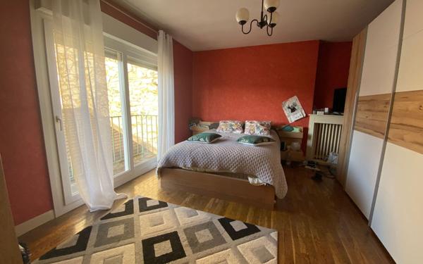 Maison à vendre    6 pièces •  Alençon