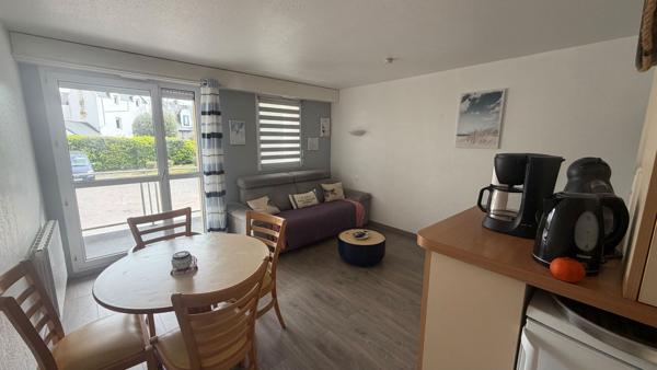 QUIBERON - Appartement rénové de 25 m² situé à deux pas du centre-ville