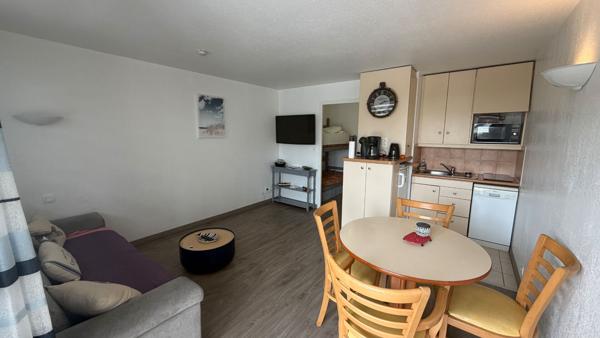 QUIBERON - Appartement rénové de 25 m² situé à deux pas du centre-ville