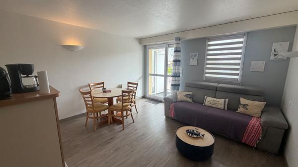 QUIBERON - Appartement rénové de 25 m² situé à deux pas du centre-ville