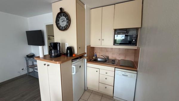 QUIBERON - Appartement rénové de 25 m² situé à deux pas du centre-ville