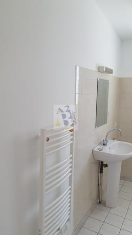 Vente t3 Angouleme (16000), 61.00m² avec 3 pièce(s) dont 2 chambre(s) sur 40.00m² de terrain. Agence Allard Brimeaud