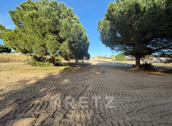 Terrain constructible et viabilisé en bord de mer