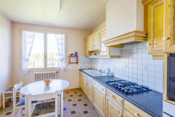 PROXIMiTE IMMEDIATE DE HONFLEUR - Maison sur sous sol - 81 m2 - 2 chambres - Terrain 812 m2