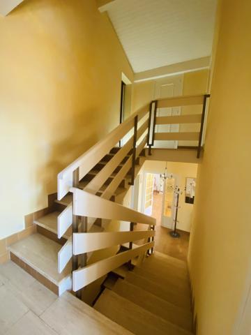 Maison 8 pièces - 241 m²