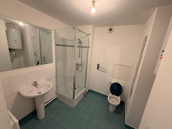 Studio moderne avec terrasse en plein coeur de Drancy