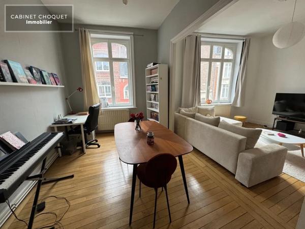APPARTEMENT T2 BIS AVEC CACHET A VENDRE - LILLE CENTRE REPUBLIQUE - 67 m 2 - 271 000 €