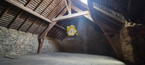 Maison - 6 pièces - 187 m²