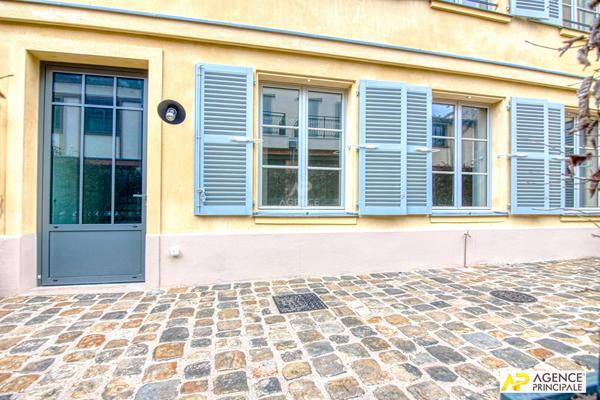 Versailles Notre Dame maison 4 pièces 122.3 m² au sol avec terrasse arborée de 30 m² et grande cave saine €930 000 ** - Référence 26504