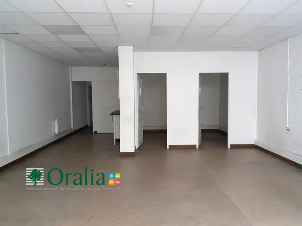 Local · Location Dijon (21000) 2 pièces · 62m²