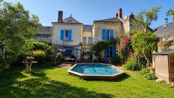 Maison de charme 280 m² avec piscine à Chinon