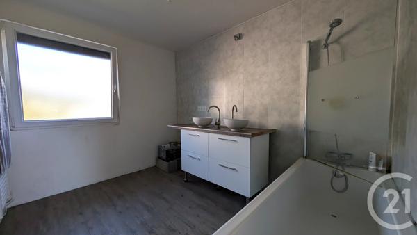 Maison à vendre  5 pièces - 103,98 m2 ST LAURENT DU CROS - 05