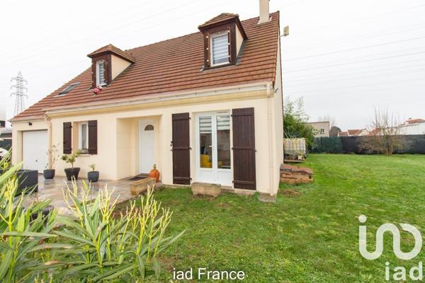 Maison traditionnelle 6 pièces de 126 m² à Porcheville (78440)